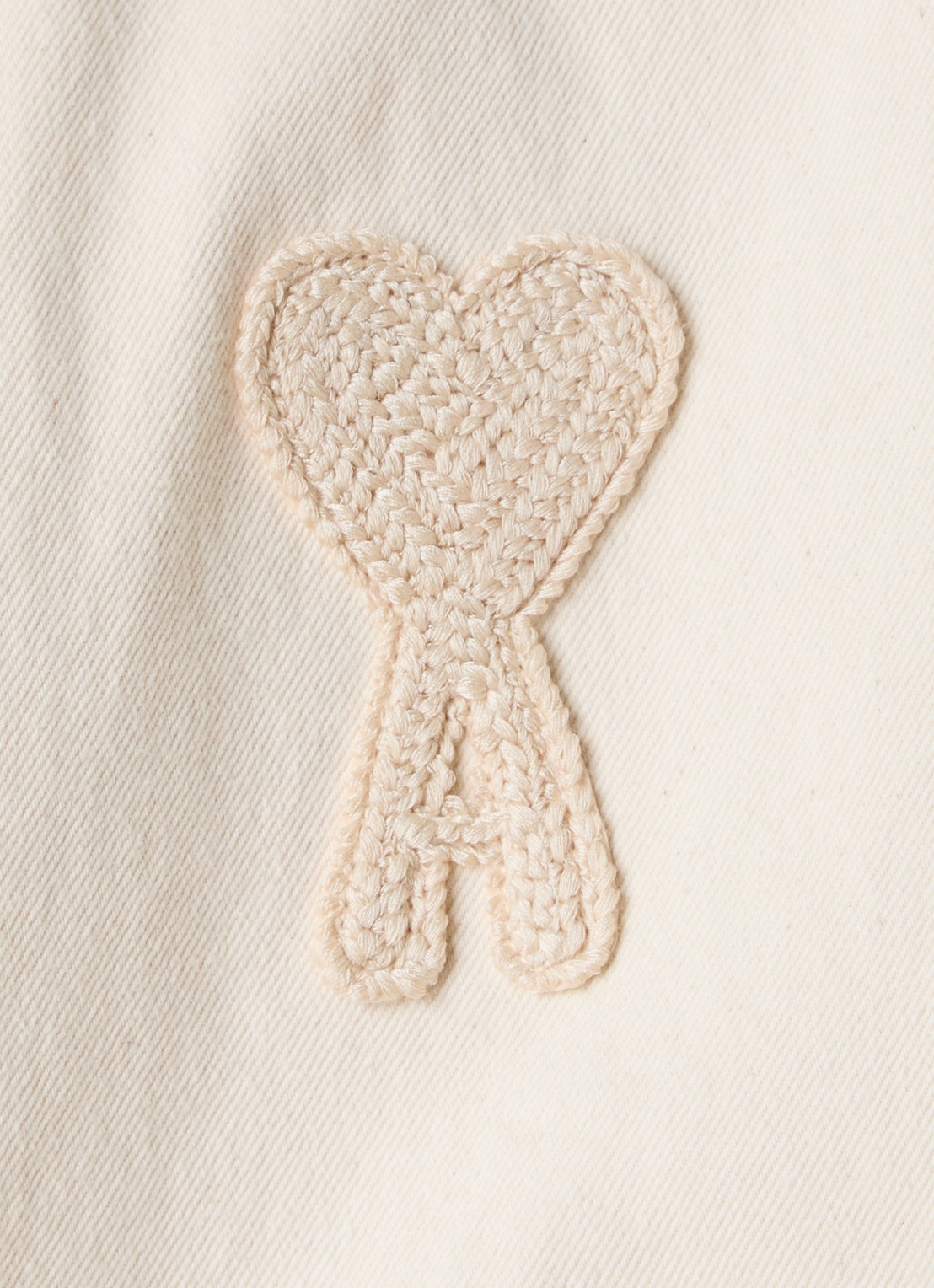 AMI Paris Cropped blouse van denim met logoborduring  - detail 3 gebroken wit