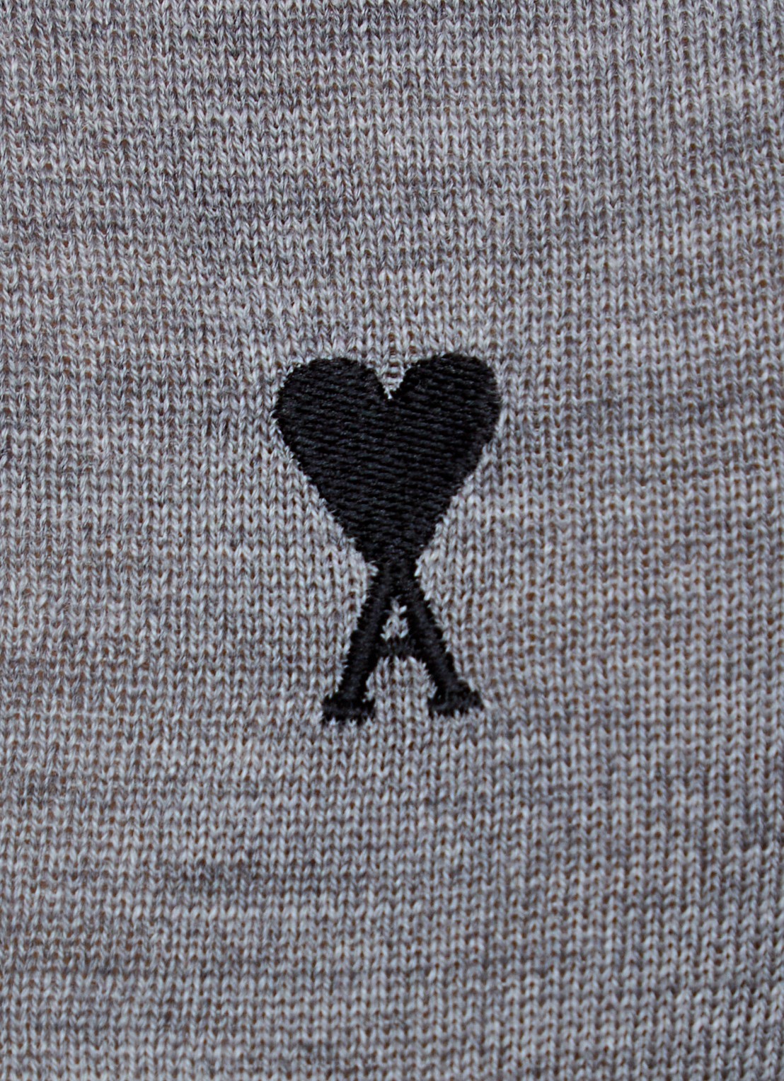 AMI Paris Fijngebreid vest van merino wol met logo - detail 3 middengrijs