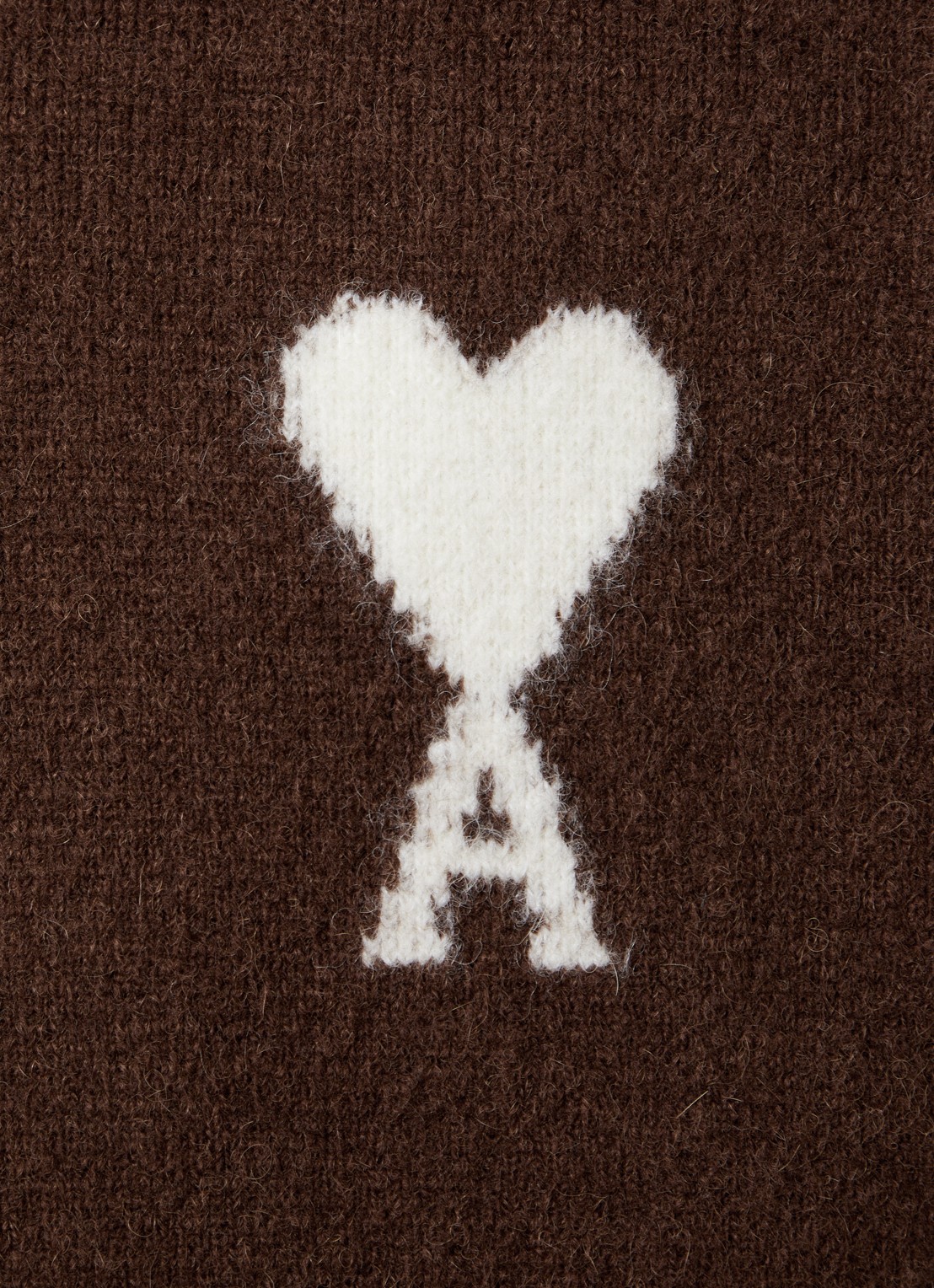 AMI Paris Fijngebreide trui van wol met logoprint - detail 2 hazelnootbruin