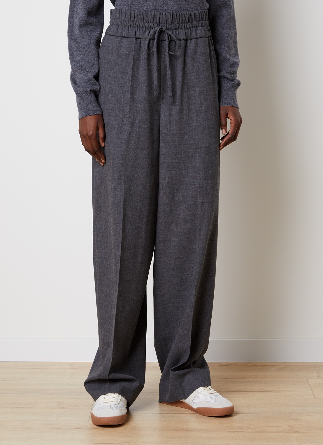 Ami Paris High waist wide fit broek van wol met steekzakken - detail grijs