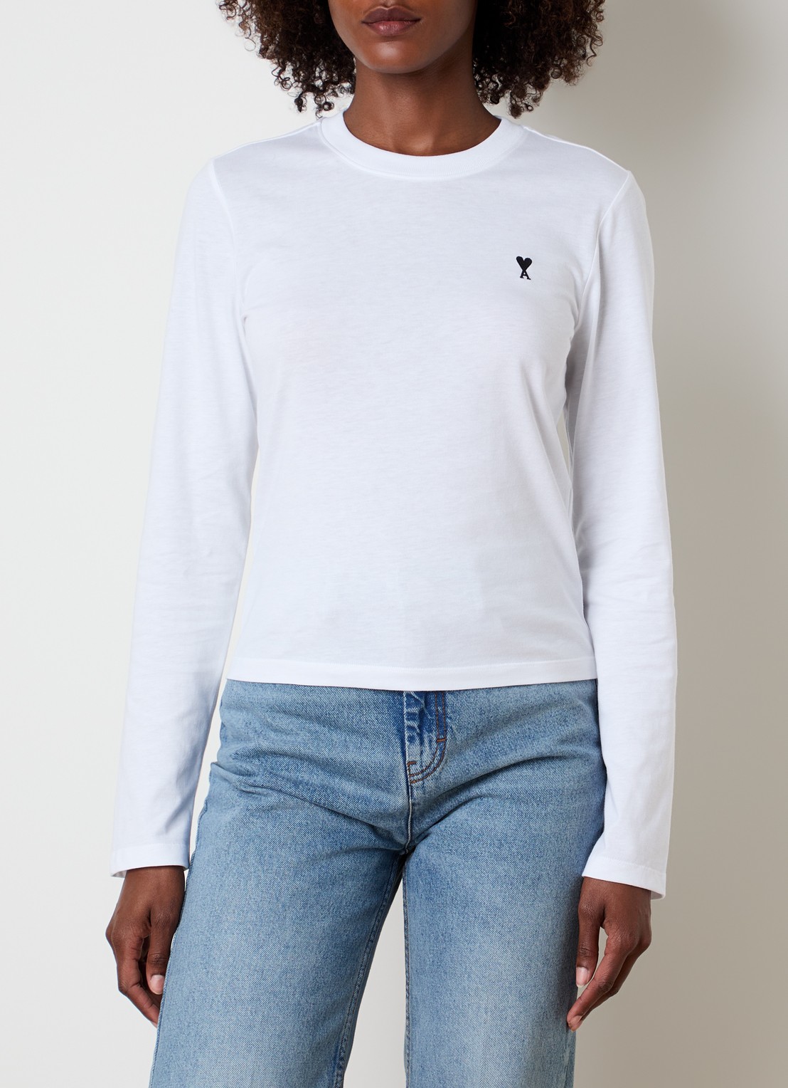 AMI Paris Longsleeve met logoborduring - detail 3 wit