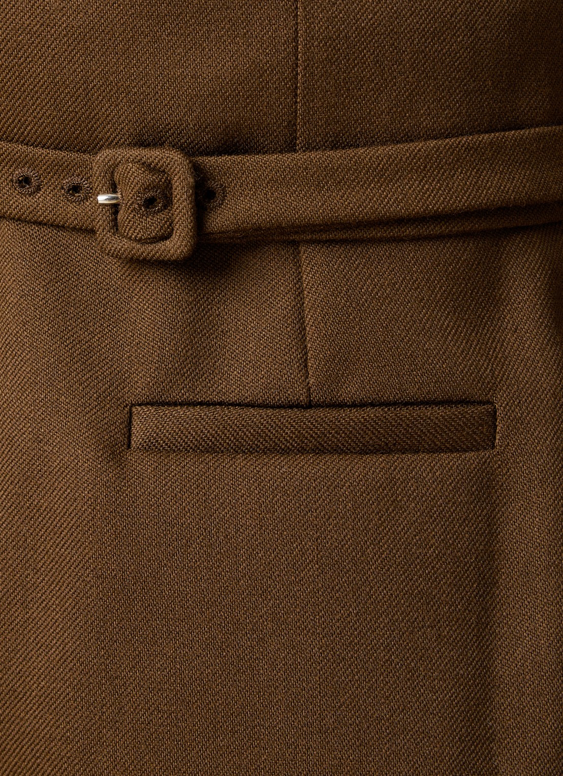 Ami Paris Midi kokerrok met paspelzakken - detail 2 bruin