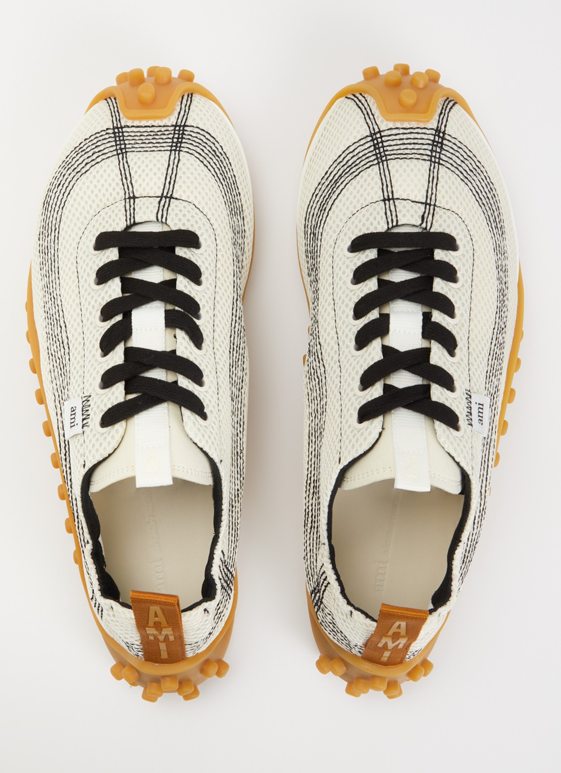 AMI Paris Mirage sneaker met schapenleren details - detail 2 ivoor