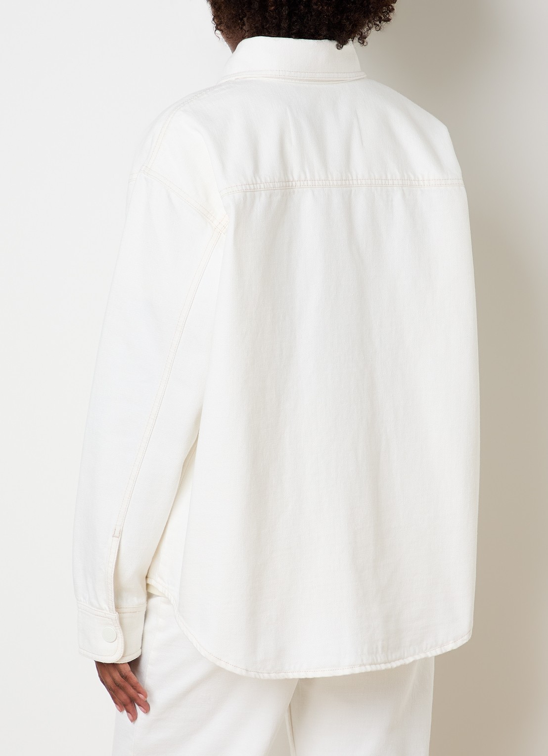 AMI Paris Overshirt met borstzak - achterkant gebroken wit