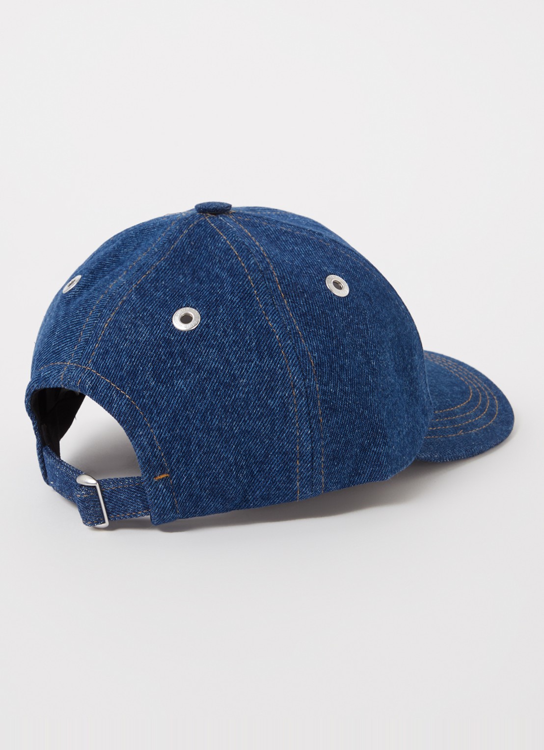 AMI Paris Pet met logoborduring - detail denim