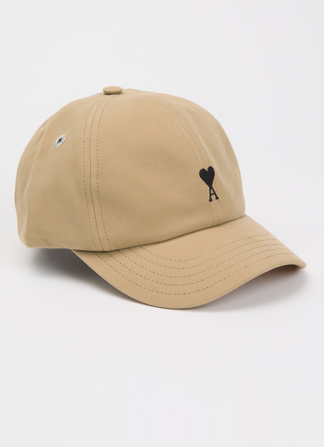 AMI Paris Pet met logoborduring  - voorkant 2 beige