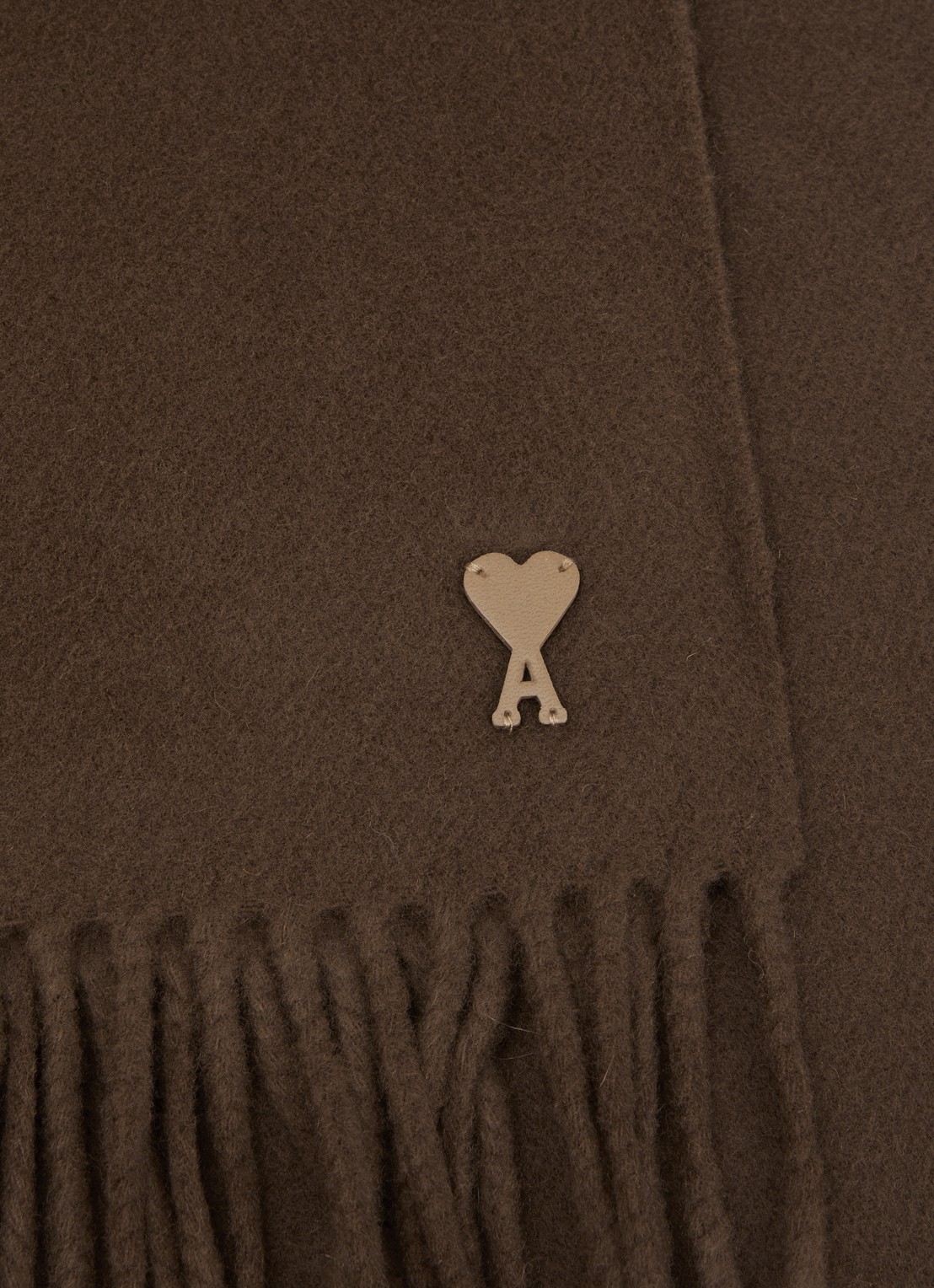 AMI Paris Sjaal van wol met logodetail van leer 200 x 25 cm - detail 2 bruin