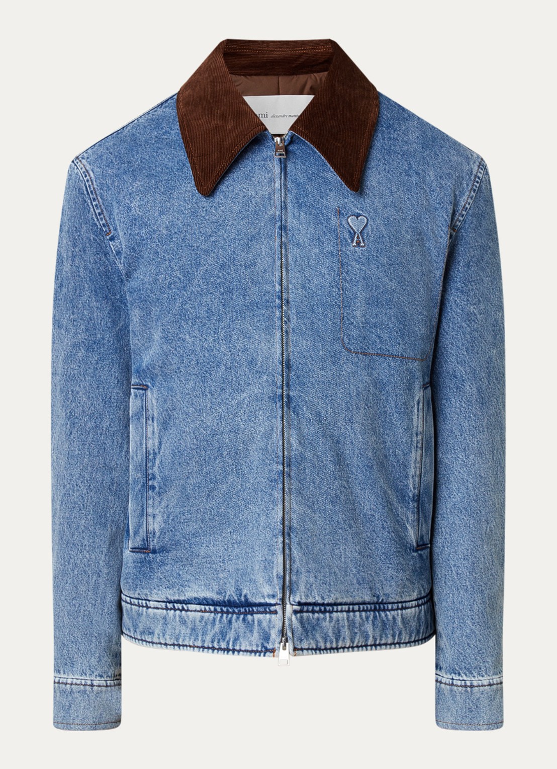 AMI Paris Spijkerjas met logo en steekzakken - voorkant indigo