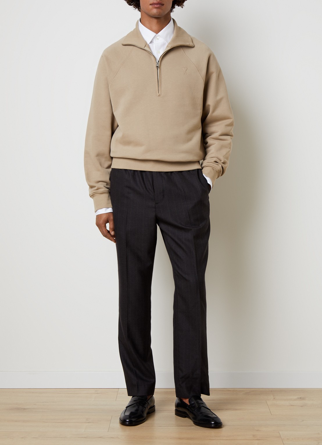 AMI Paris Sweater met halve rits - voorkant 2 beige