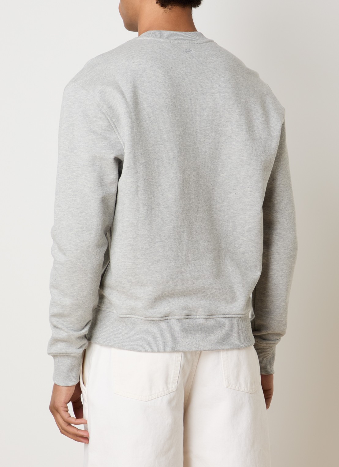 AMI Paris Sweater met logoborduring - achterkant 5 grijsmele
