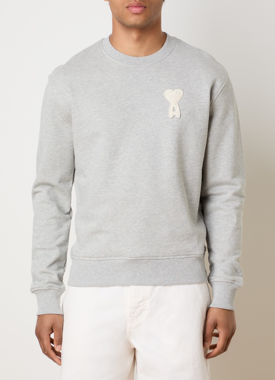 AMI Paris Sweater met logoborduring - detail 3 grijsmele