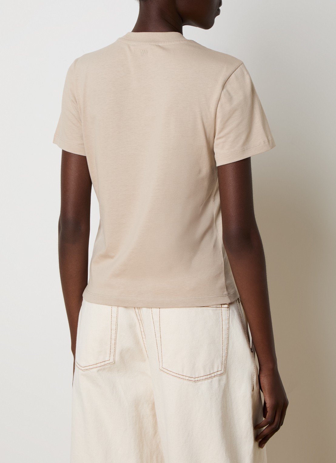 AMI Paris T-shirt met logoborduring - achterkant 5 beige