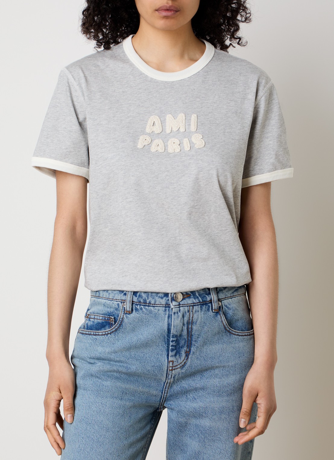 AMI Paris T-shirt met logoborduring - detail 3 grijsmele