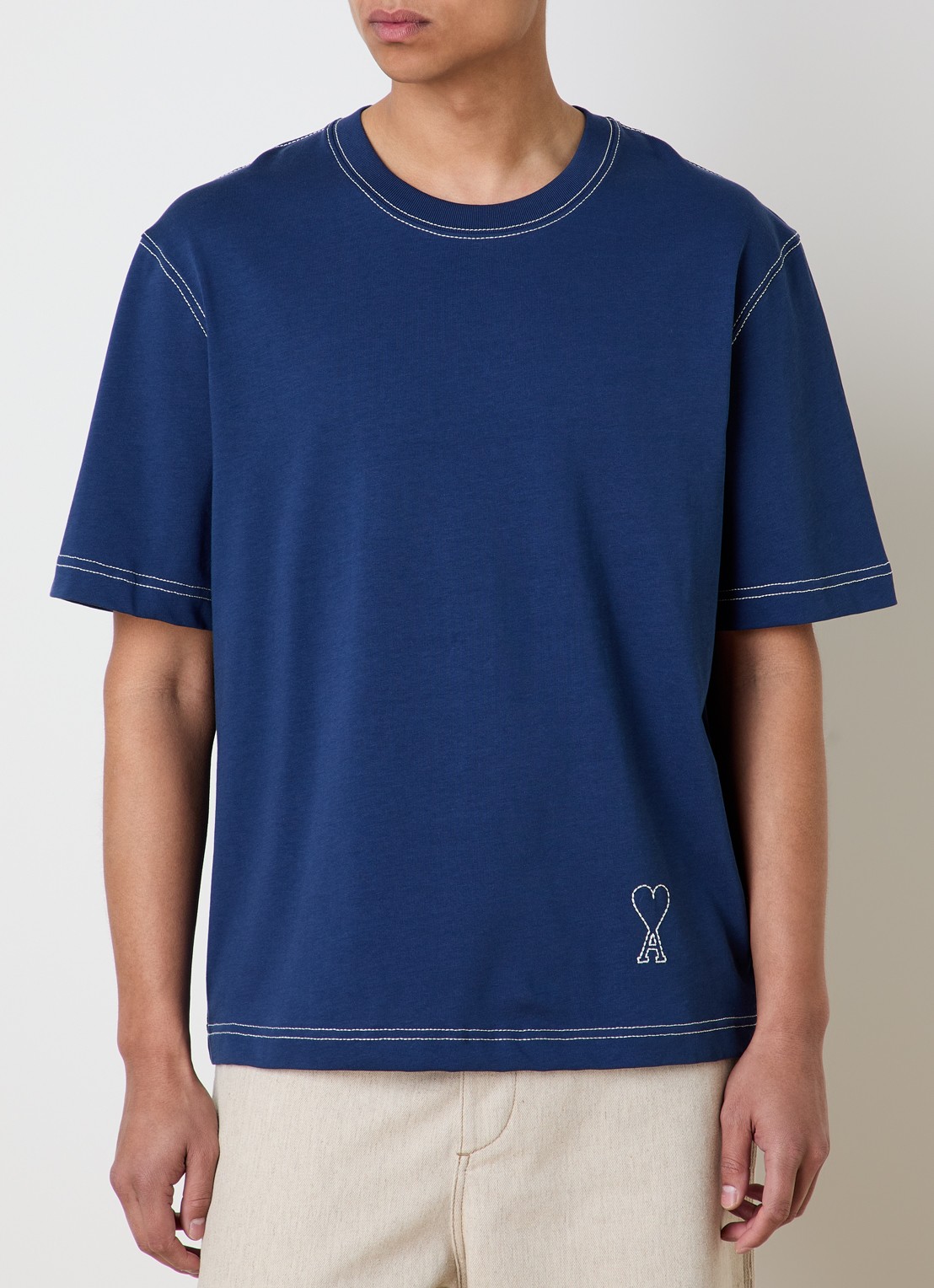 AMI Paris T-shirt met logoborduring - detail indigo