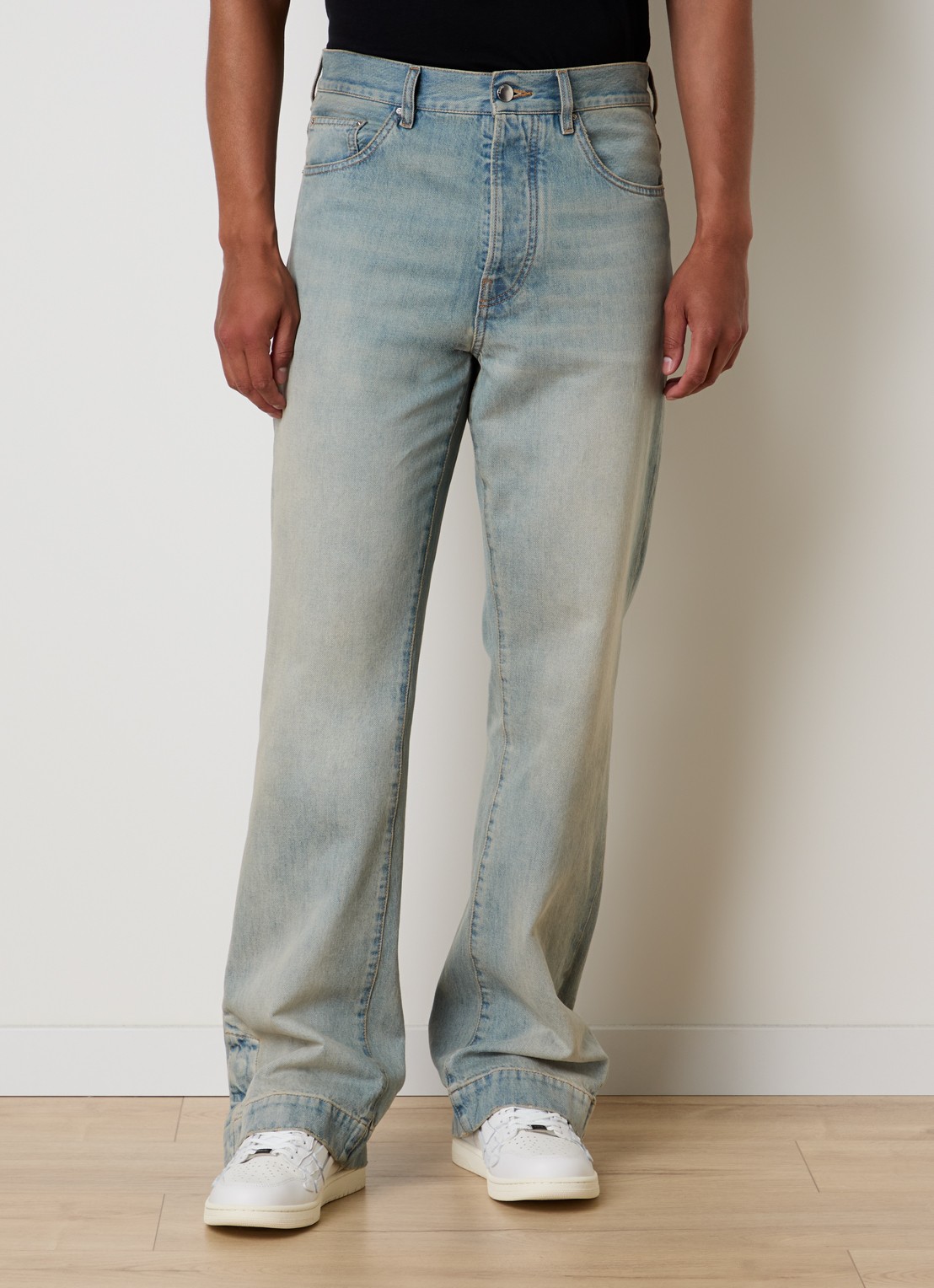 AMIRI Flared jeans met medium wassing en steekzakken - detail 4 indigo