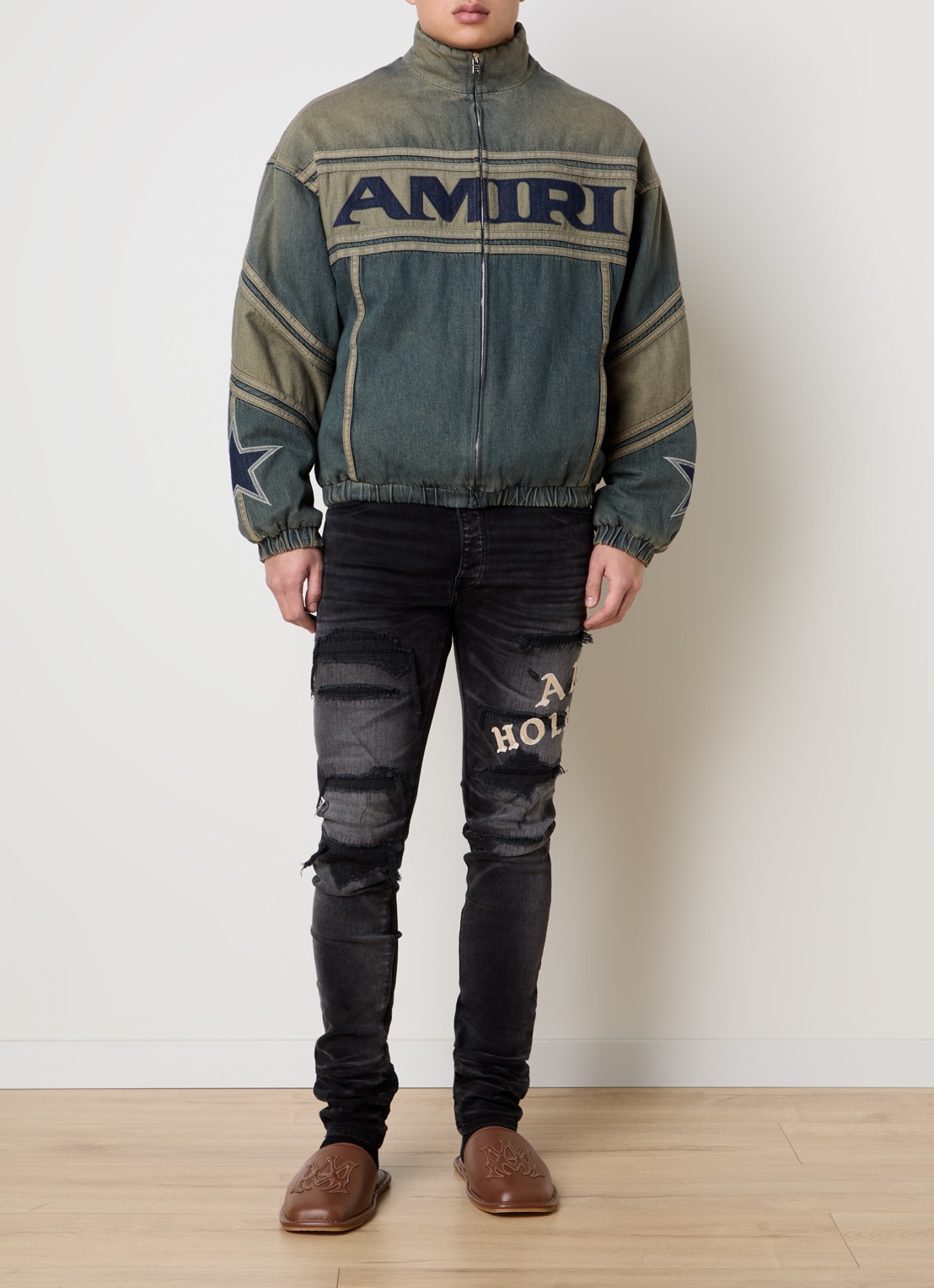 AMIRI Spijkerjas met logoborduring - voorkant 2 mosgroen