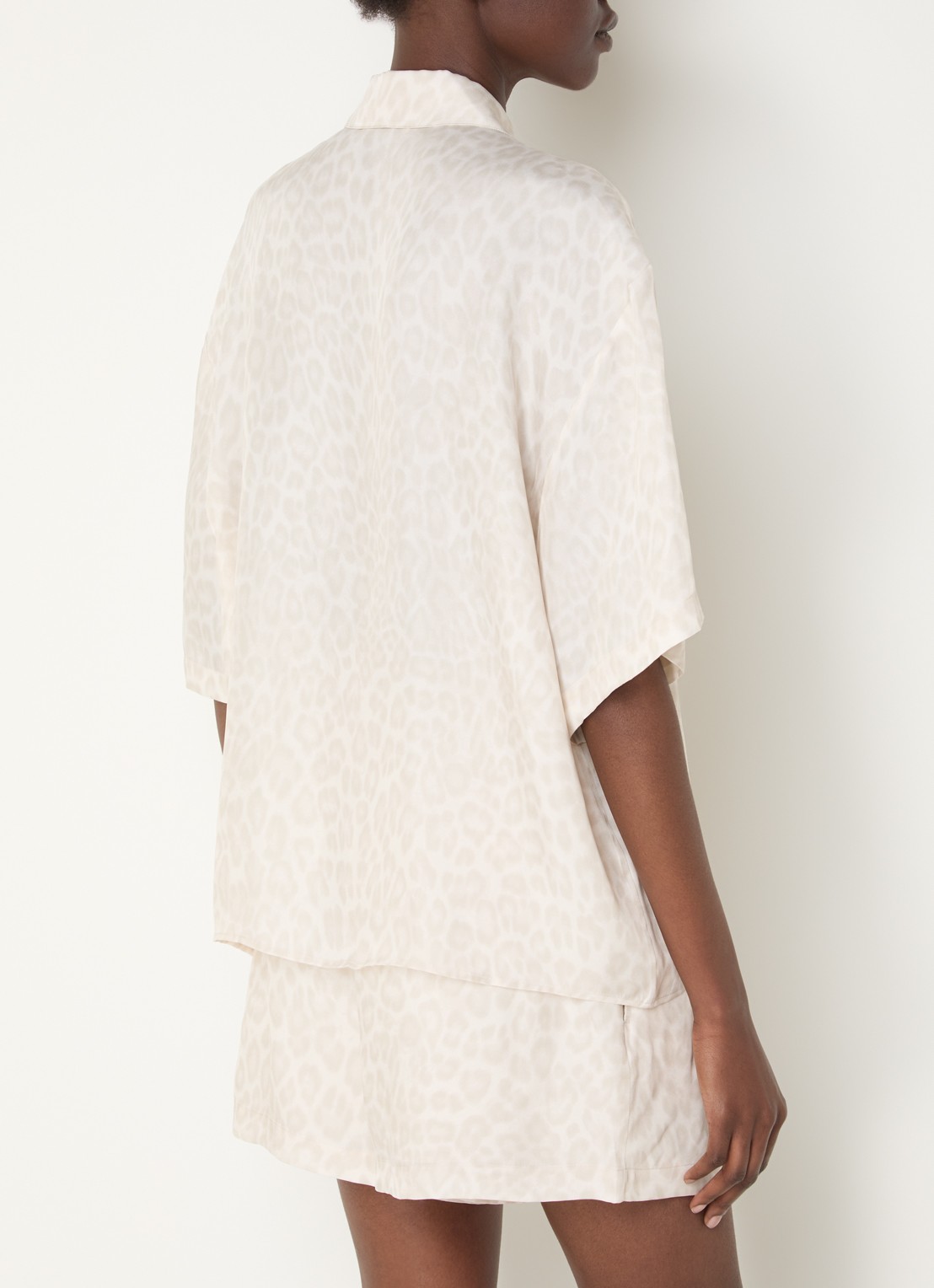 Anine Bing Blouse met panterprint - achterkant 4 beige