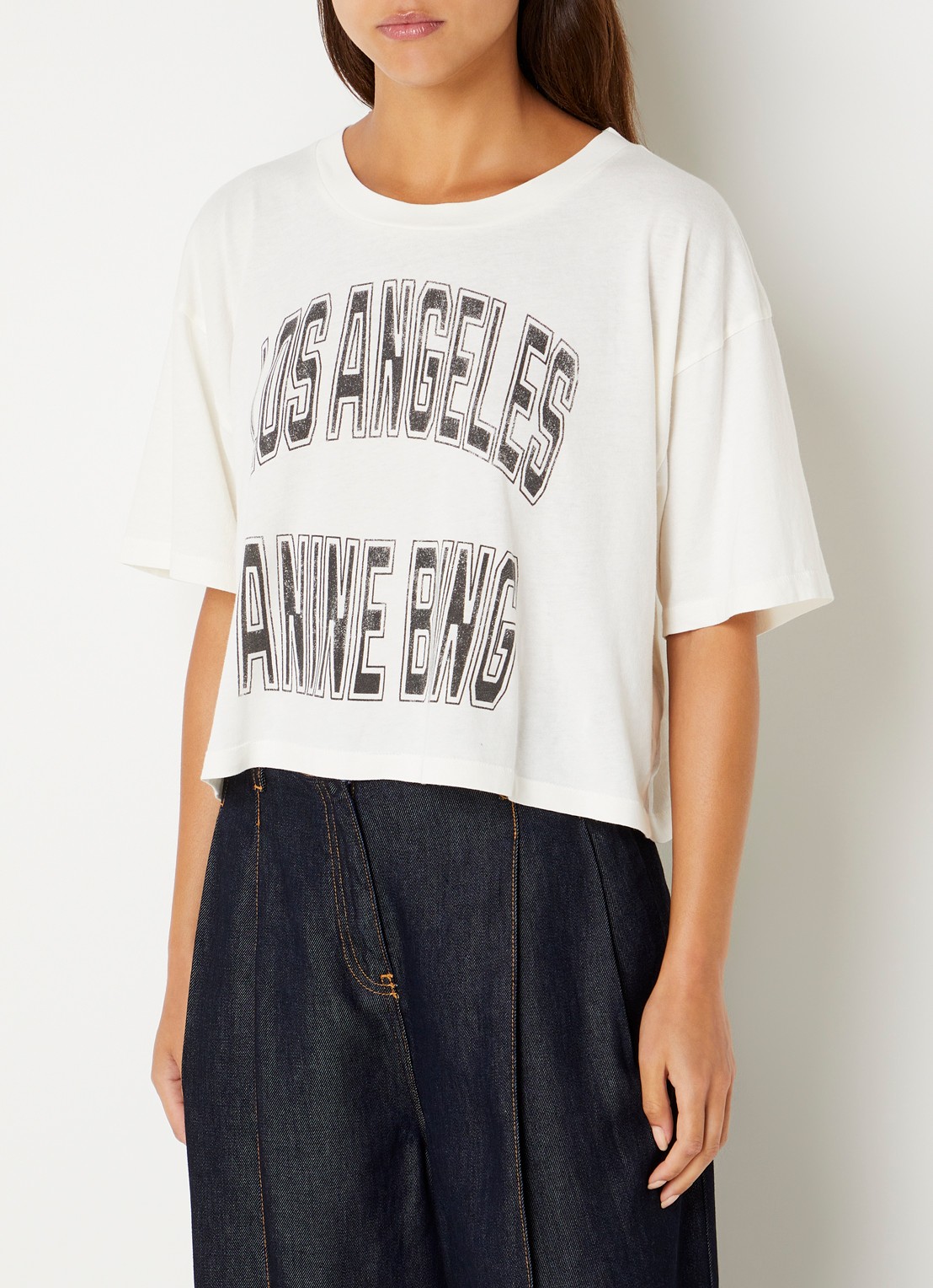 Anine Bing Johnny cropped T-shirt met logoprint - detail 2 gebroken wit