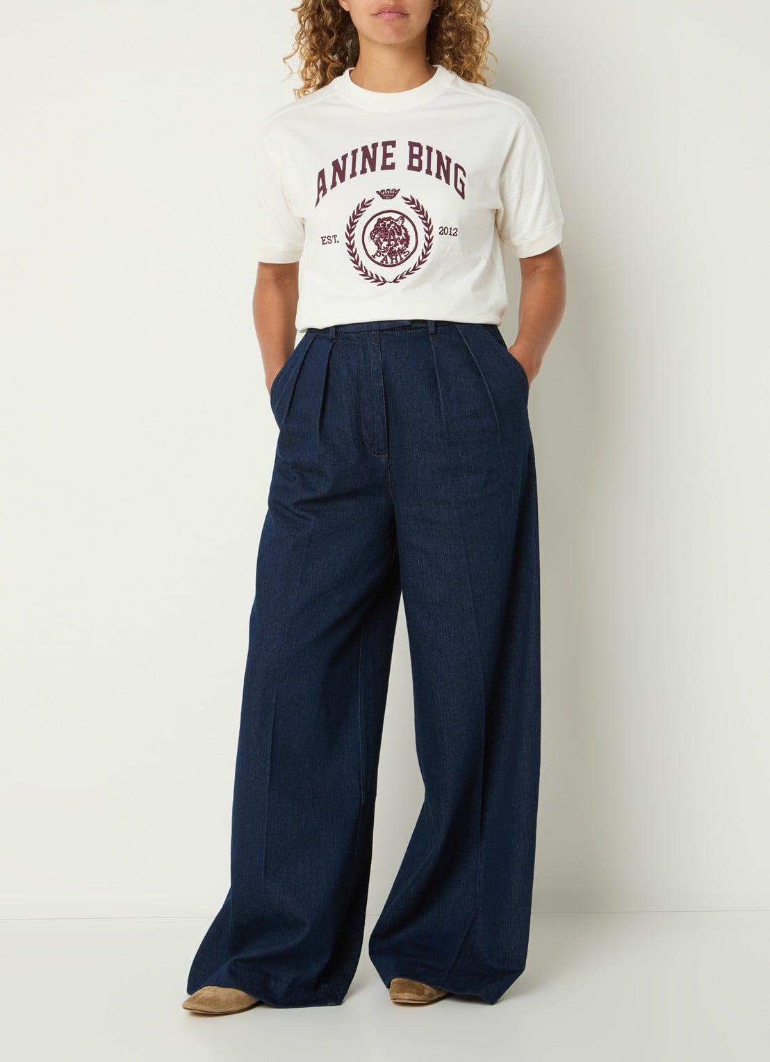 Anine Bing Lou high waist loose fit jeans met plooidetail - voorkant 2 indigo
