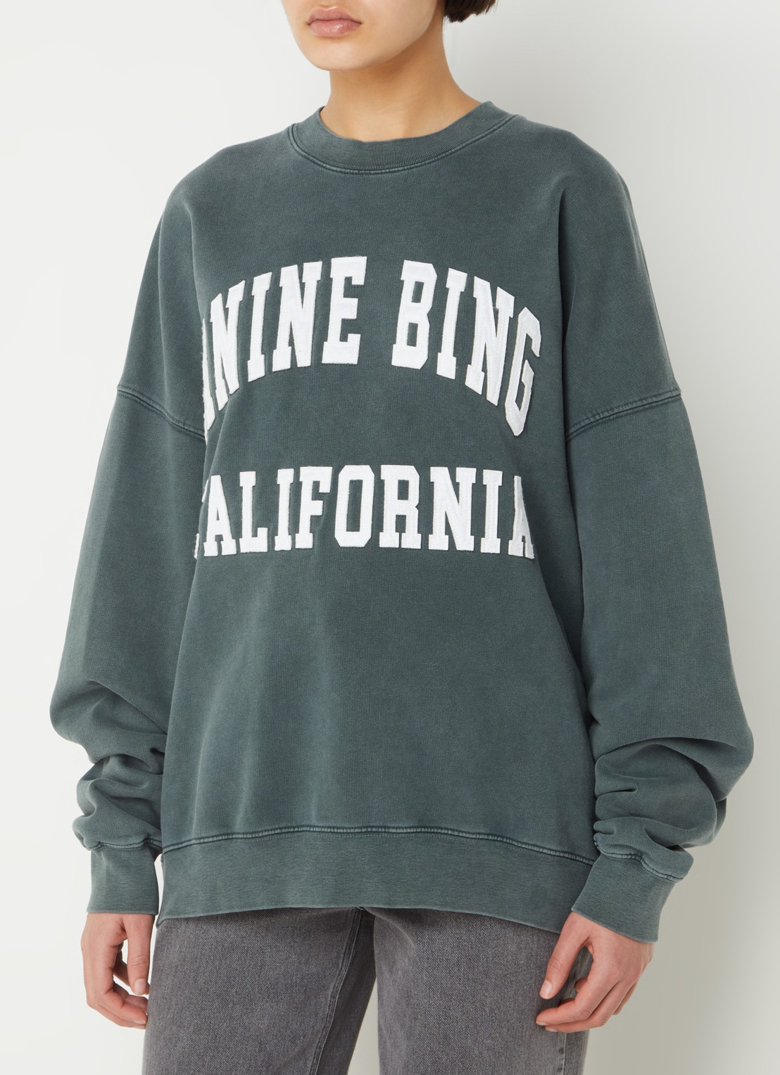 Anine Bing Miles oversized sweater met logoprint - detail 4 olijfgroen