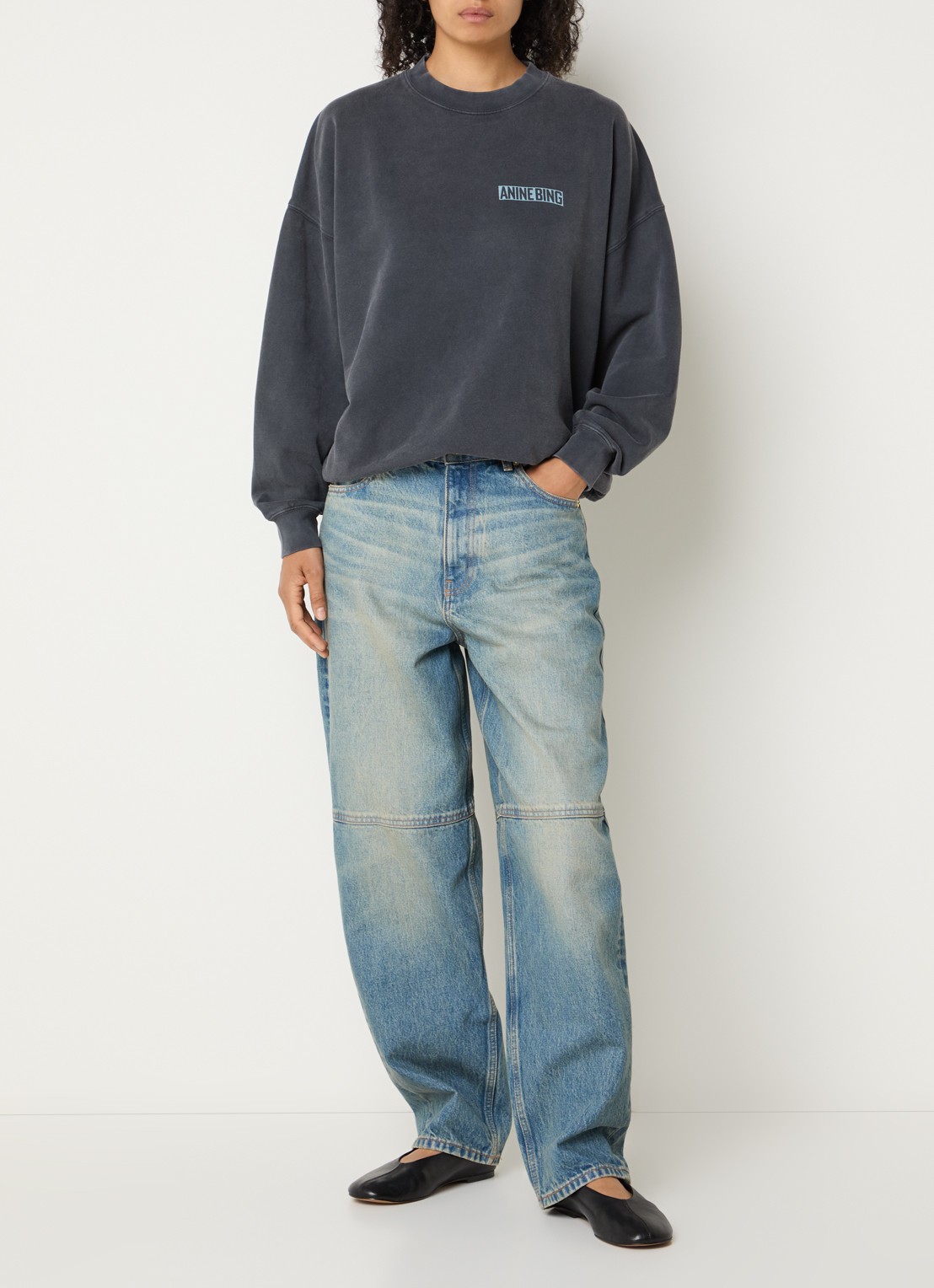 Anine Bing Miles sweater met front- en backprint - voorkant 3 zwart