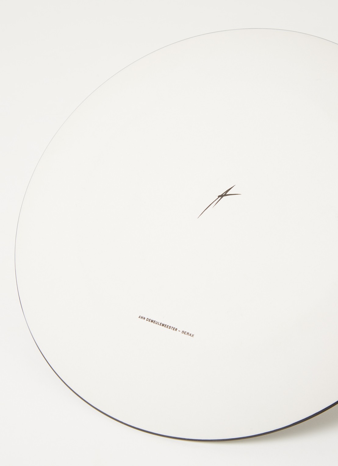 Ann Demeulemeester Dé by Ann Demeulemeester dinerbord 24,5 cm - detail zwart