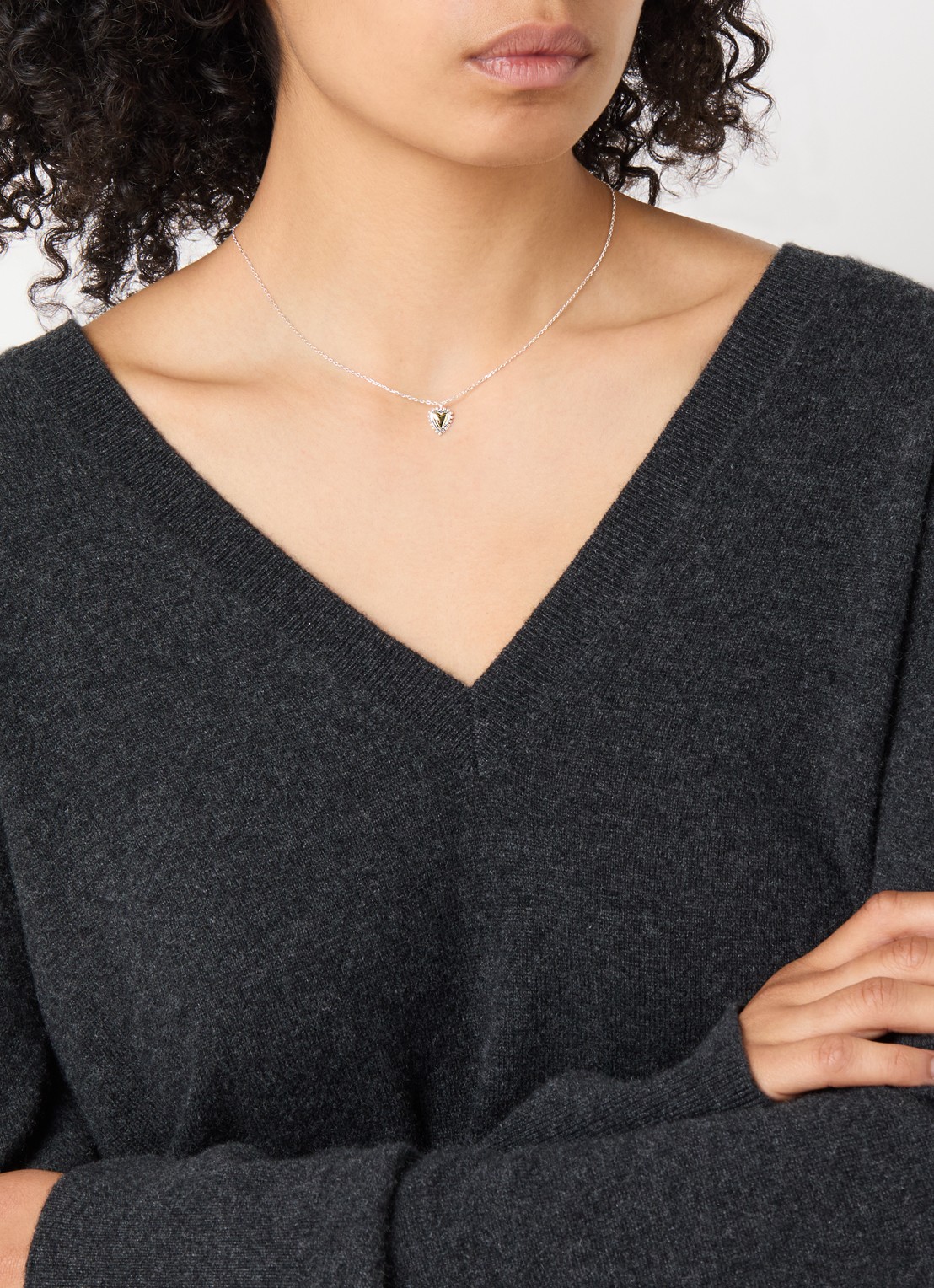 Anna + Nina Bravery Heart ketting  - voorkant 2 zilver