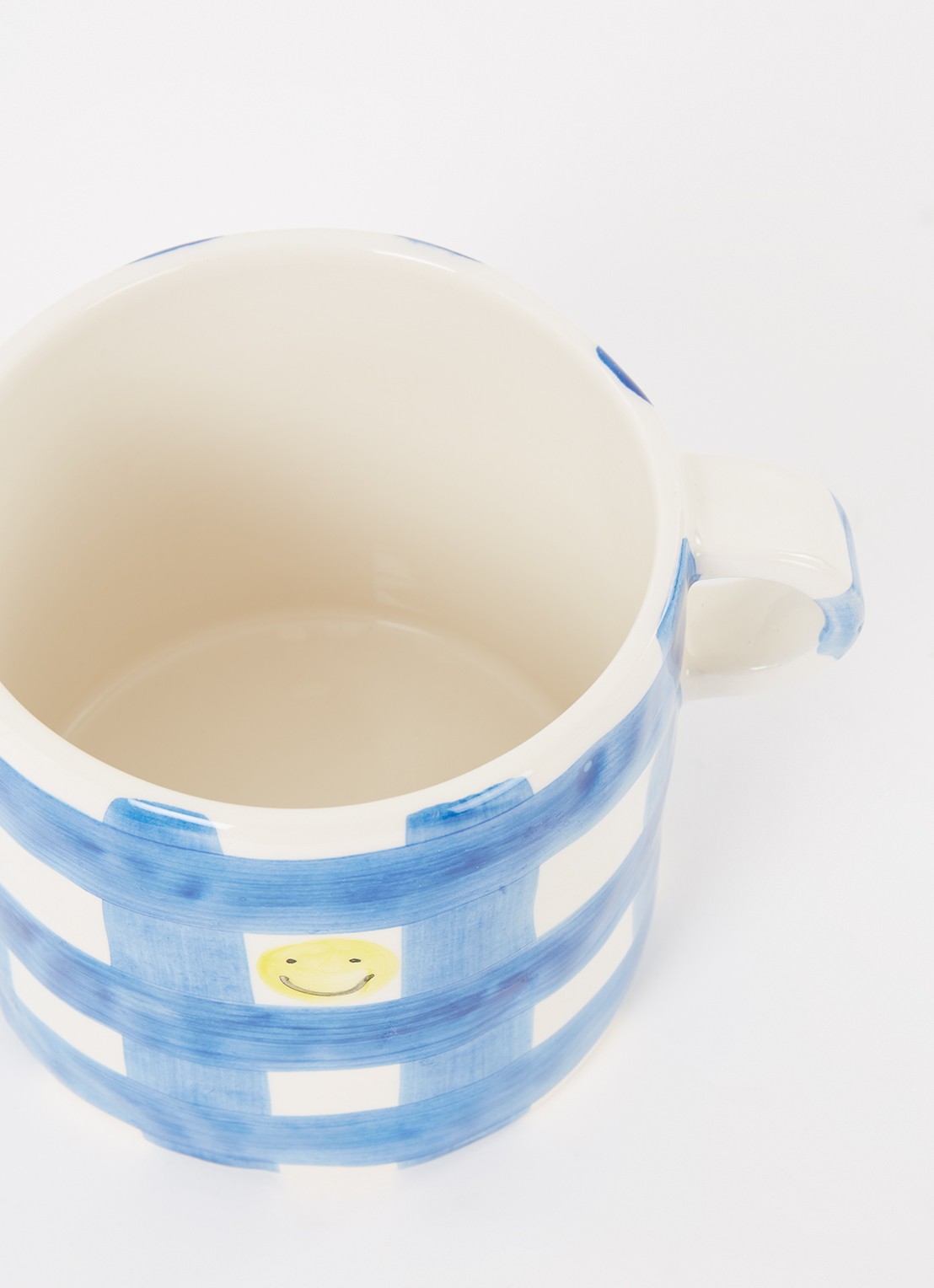 Anna + Nina Checkered Smiley mok 45 cl - detail blauw