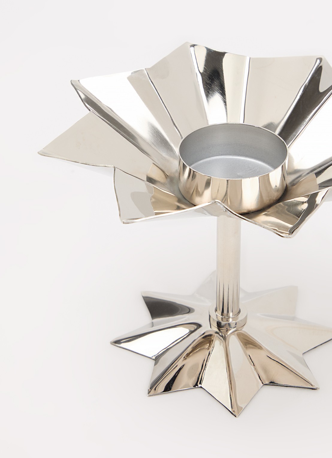 Anna + Nina Frilly Argent waxinelichthouder - voorkant 2 zilver