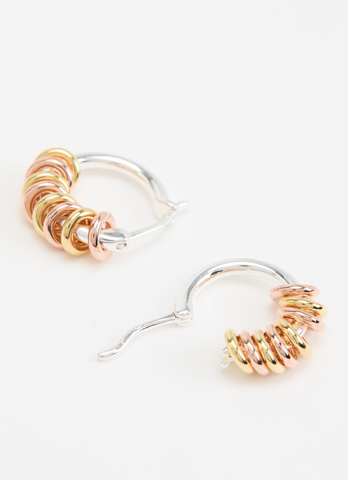 Anna + Nina Mix It Up oorringen met hanger - detail 2 zilver