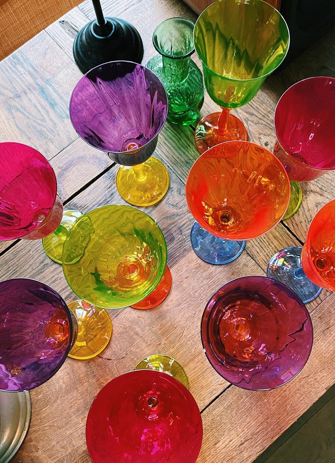 Anna + Nina Petunia witte wijnglas 20 cl - voorkant 2 multicolor