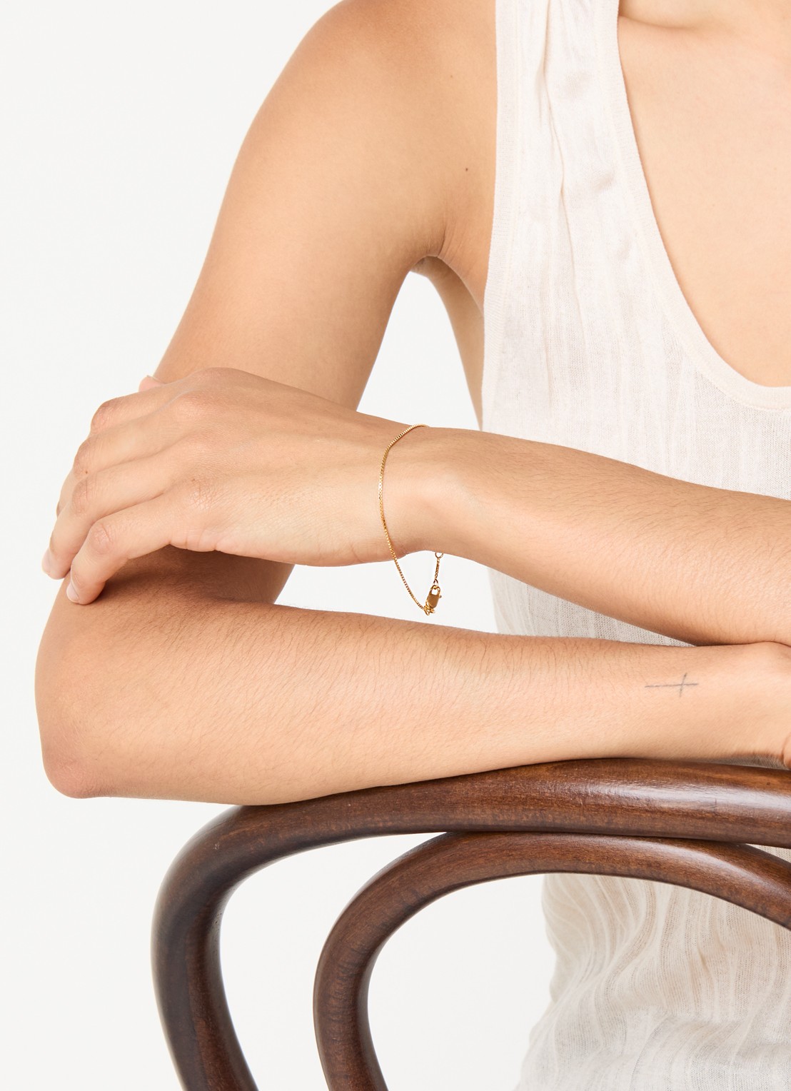 Anna + Nina Venetian armband verguld - voorkant 2 goud