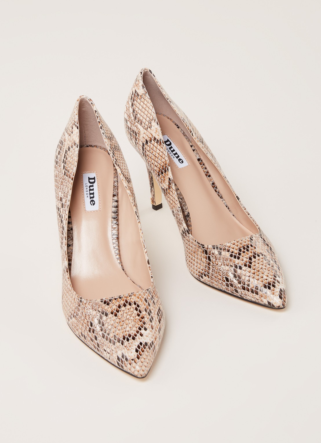 Anna pump met slangenstructuur - detail 2 lichtbruin