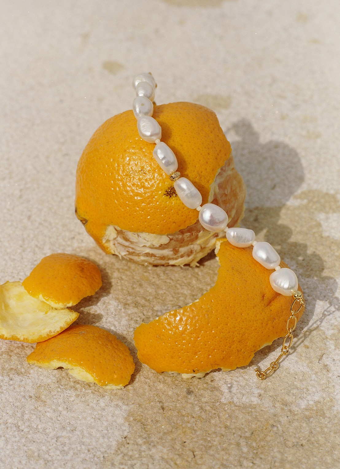 ANNI LU Big Stellar parel armband  - detail 3 goud