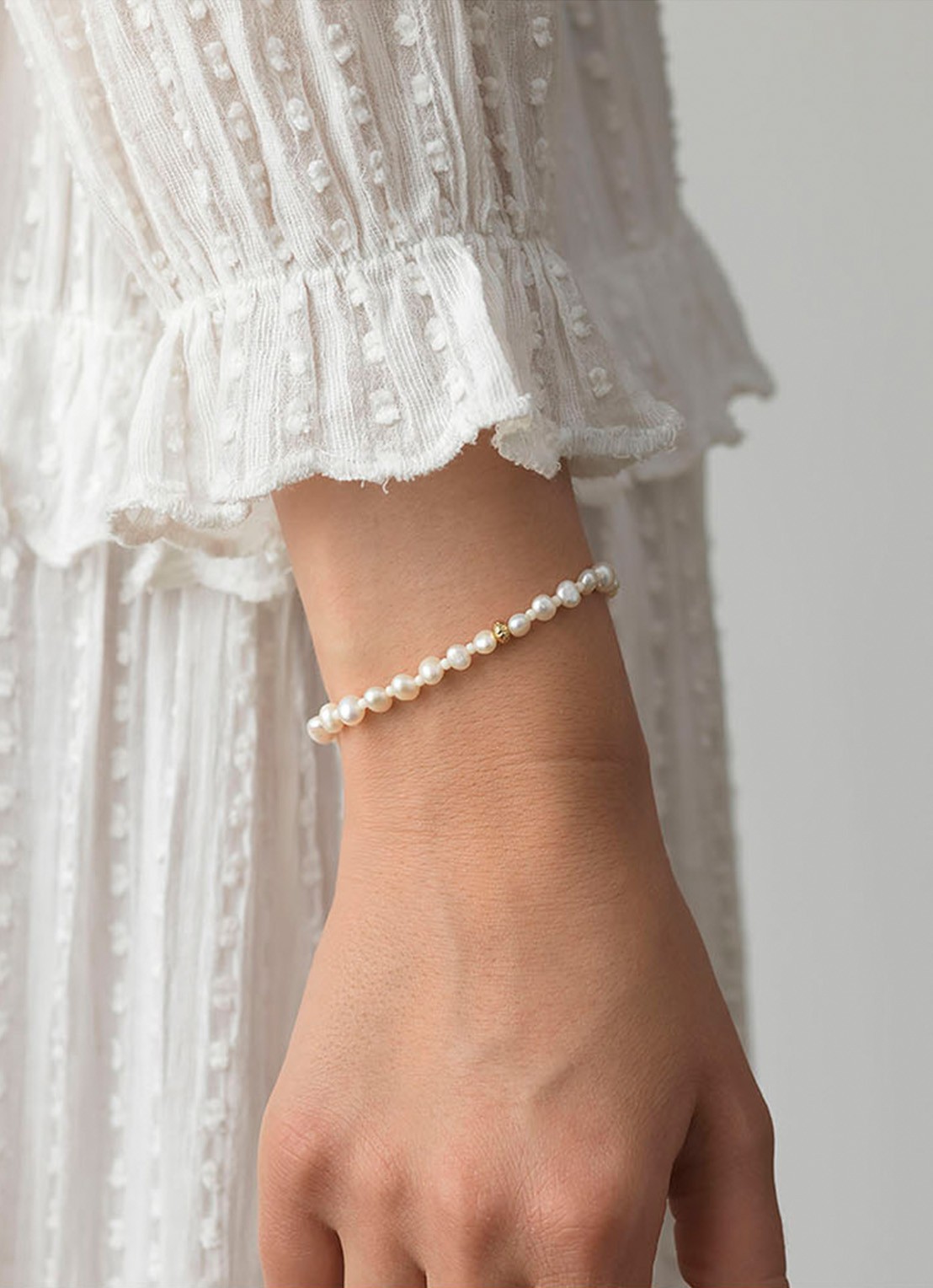 ANNI LU Stellar Pearly armband verguld - detail 3 wit