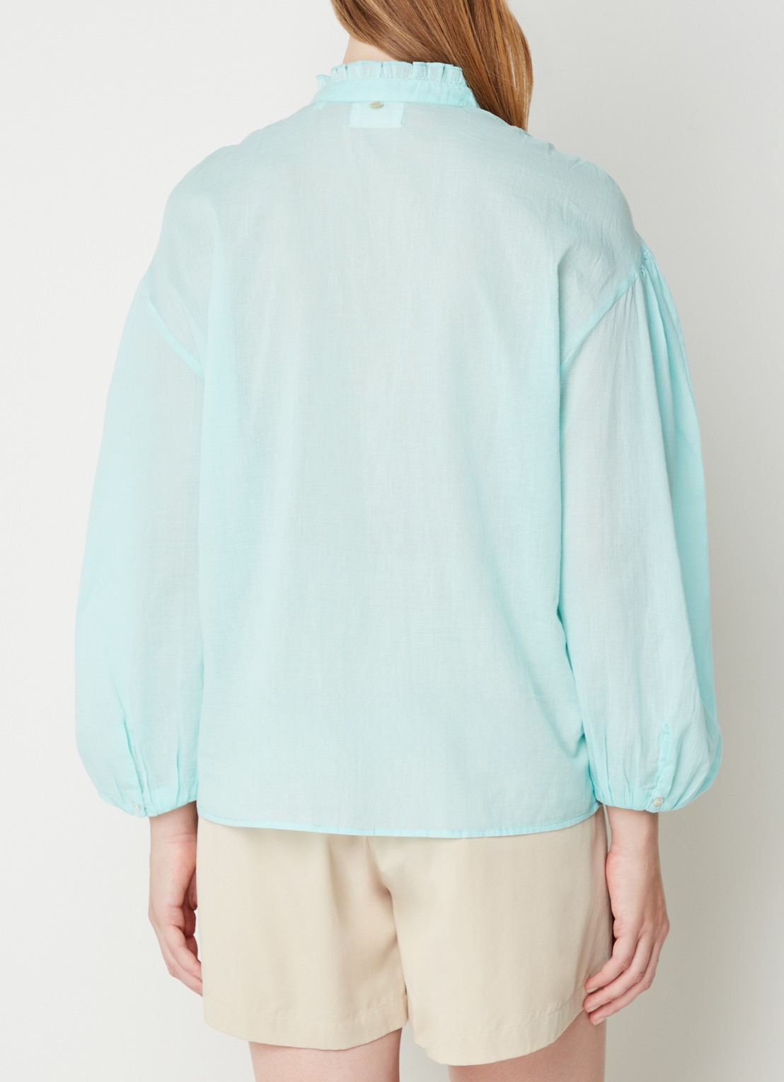 Antik Batik Anna blouse met opstaande kraag en ballonmouw - achterkant aquablauw