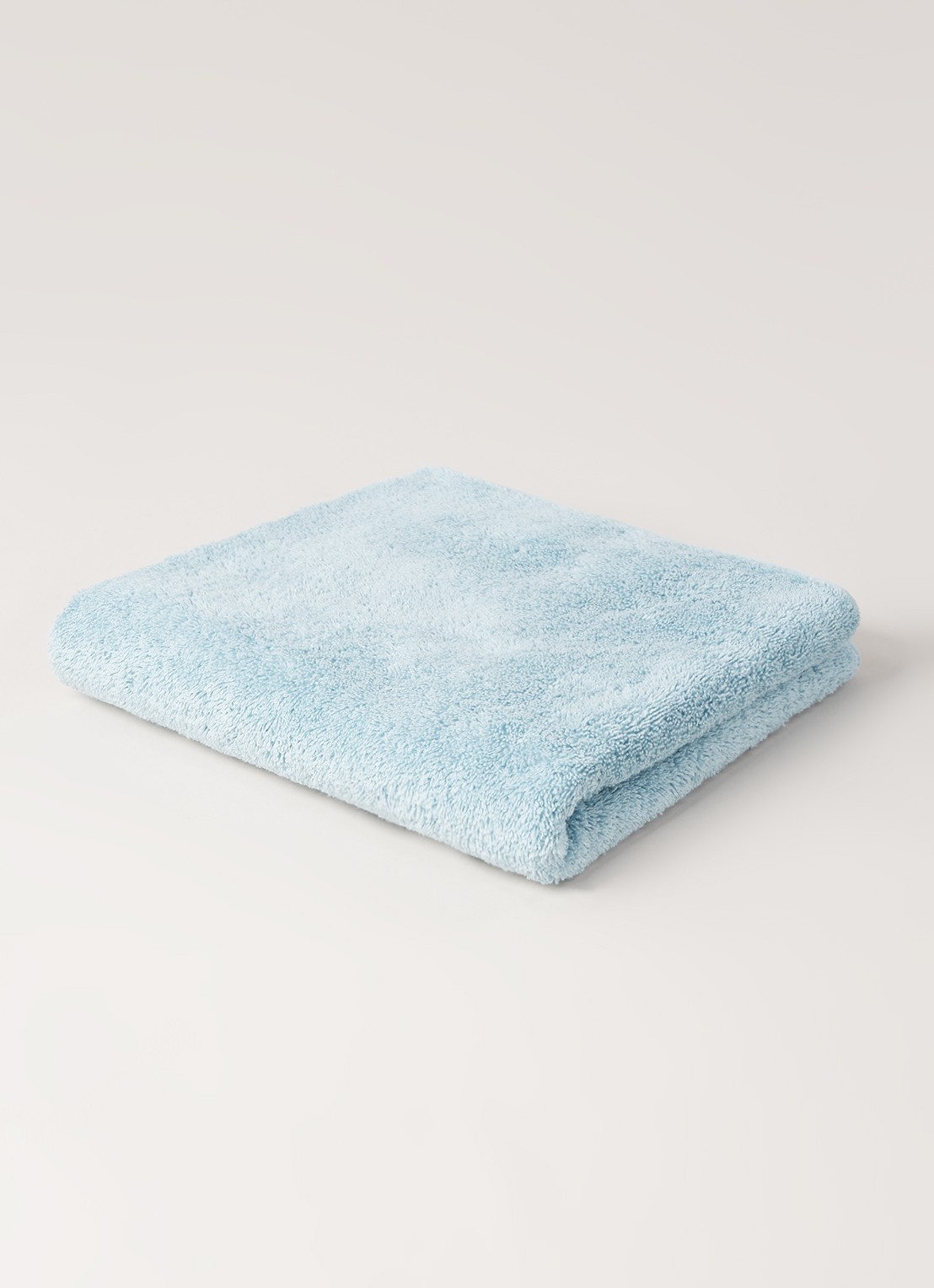 Aquanova London badhanddoek - 600 gr/m2 - 55 x 100 cm - voorkant 2 lichtblauw