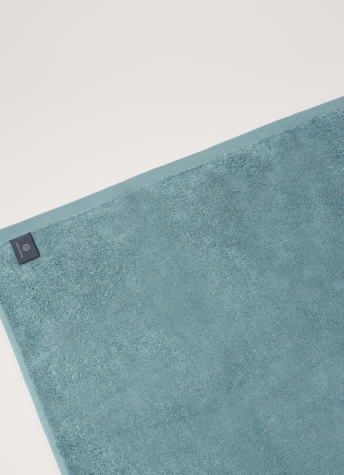 Aquanova London badlaken 70 cm x 130 cm - detail 2 turquoise