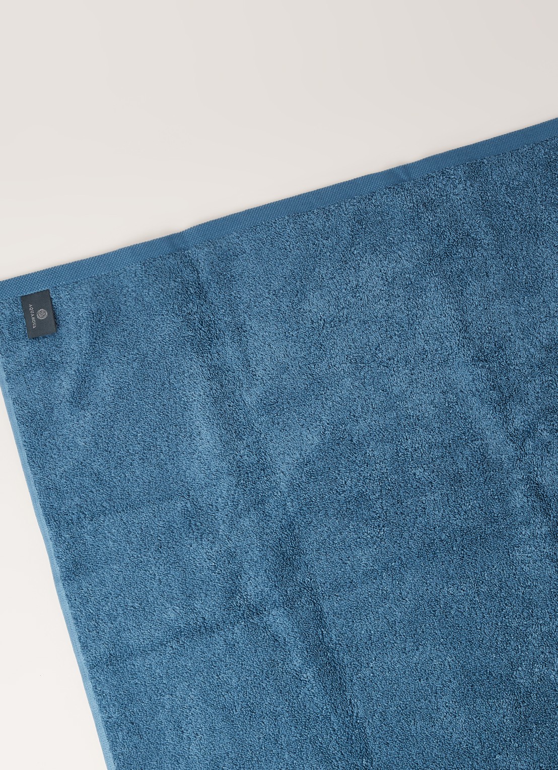 Aquanova London badlaken 70 cm x 130 cm - detail 3 staalblauw