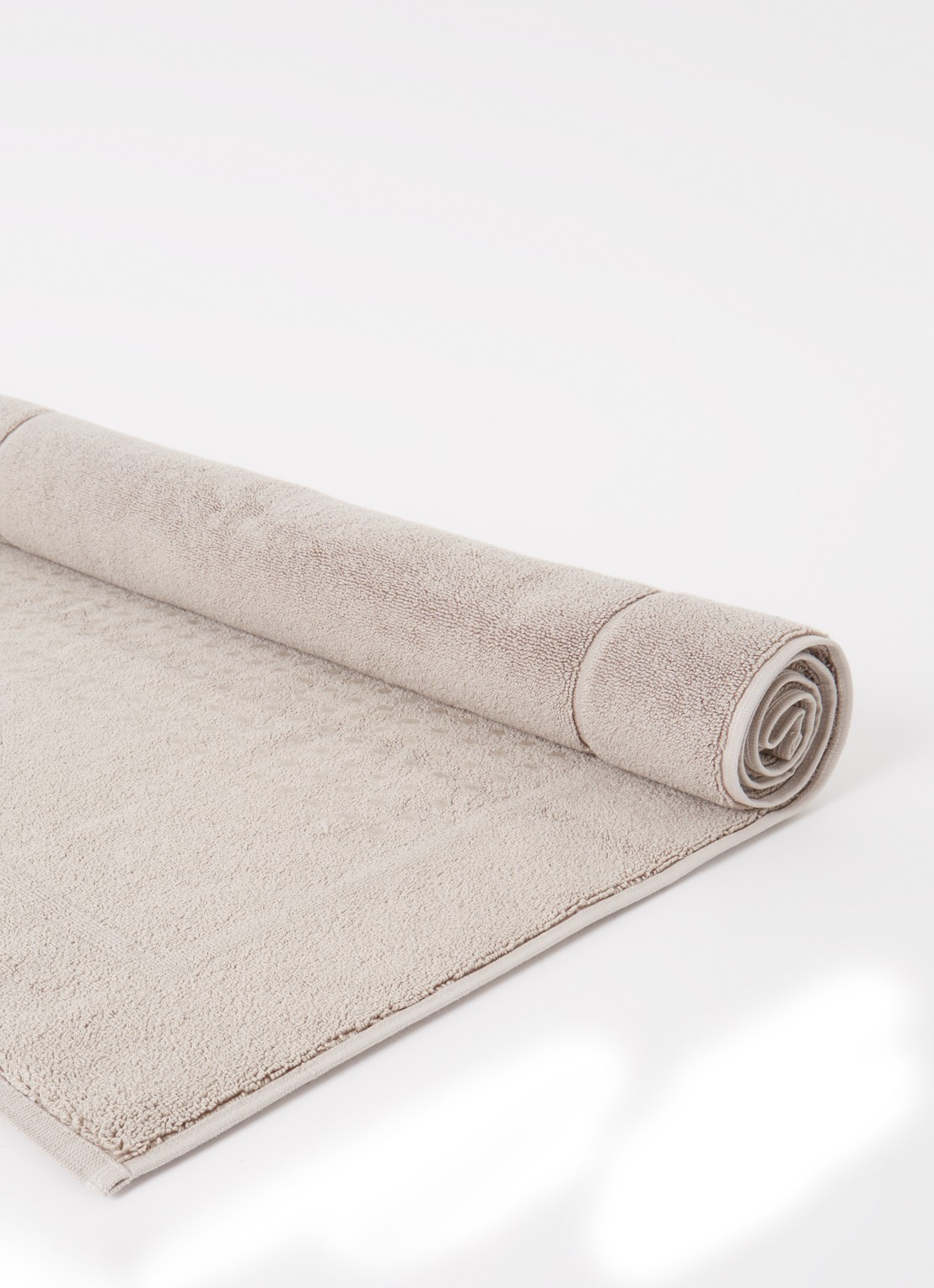 Aquanova London badmat 70 x 120 cm - voorkant 2 beige