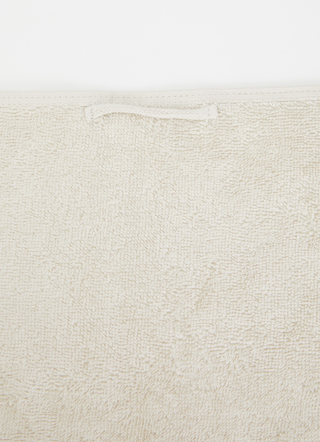 Aquanova London gastendoek - 600 gr/m2 -  30 x 50 cm - voorkant 2 gebroken wit