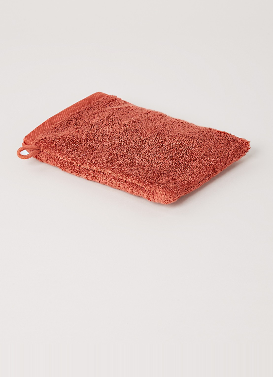 Aquanova London washand 16 x 22 cm - voorkant 3 oranjerood