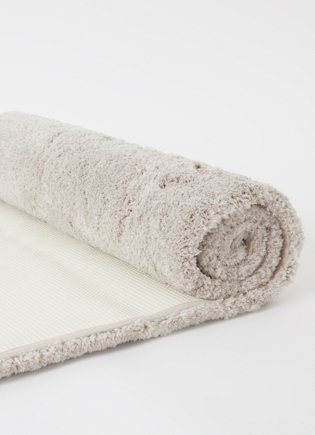 Aquanova Mauro badmat 70 x 120 cm - voorkant 2 donkerbeige