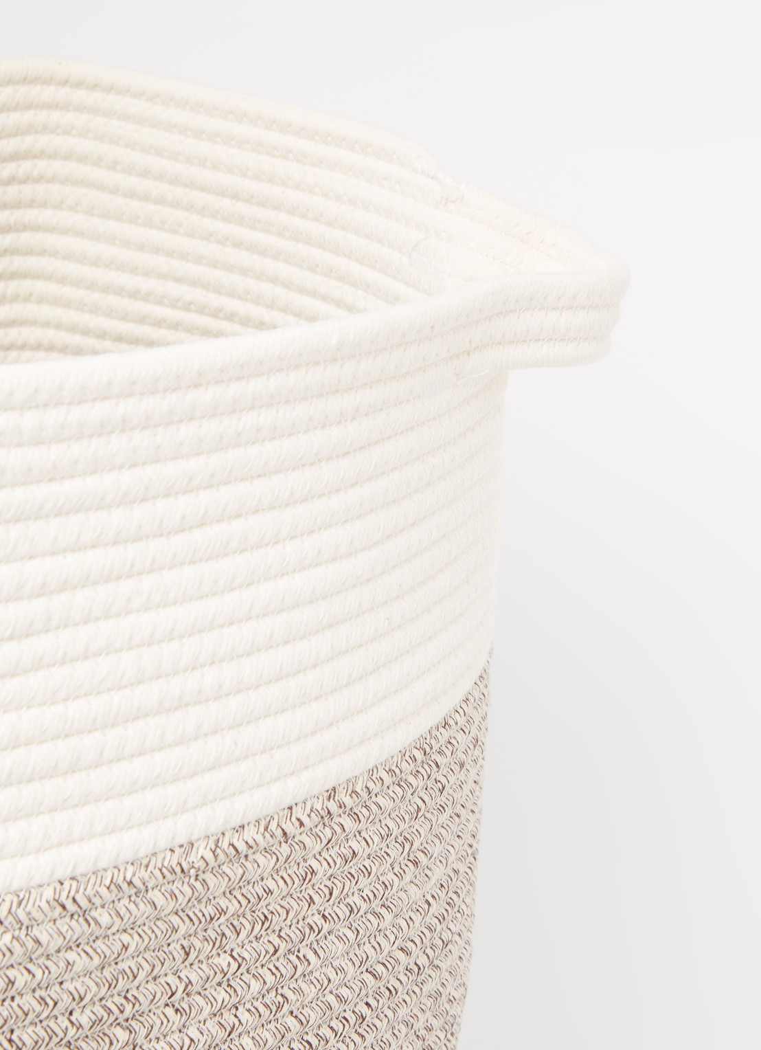 Aquanova Osman wasmand - detail gebroken wit