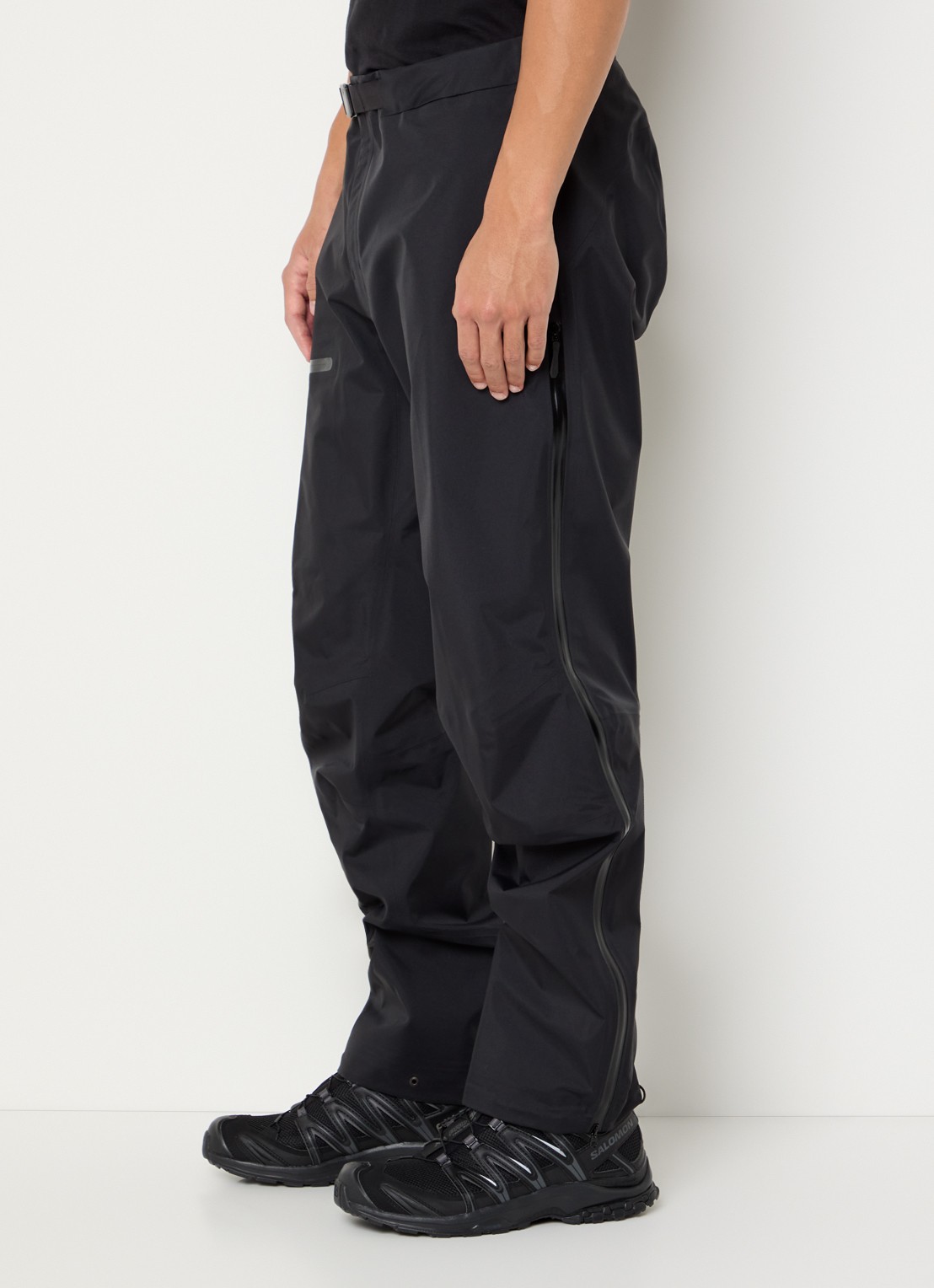 Arc'teryx Beta straight fit broek met ritszakken - detail 3 zwart