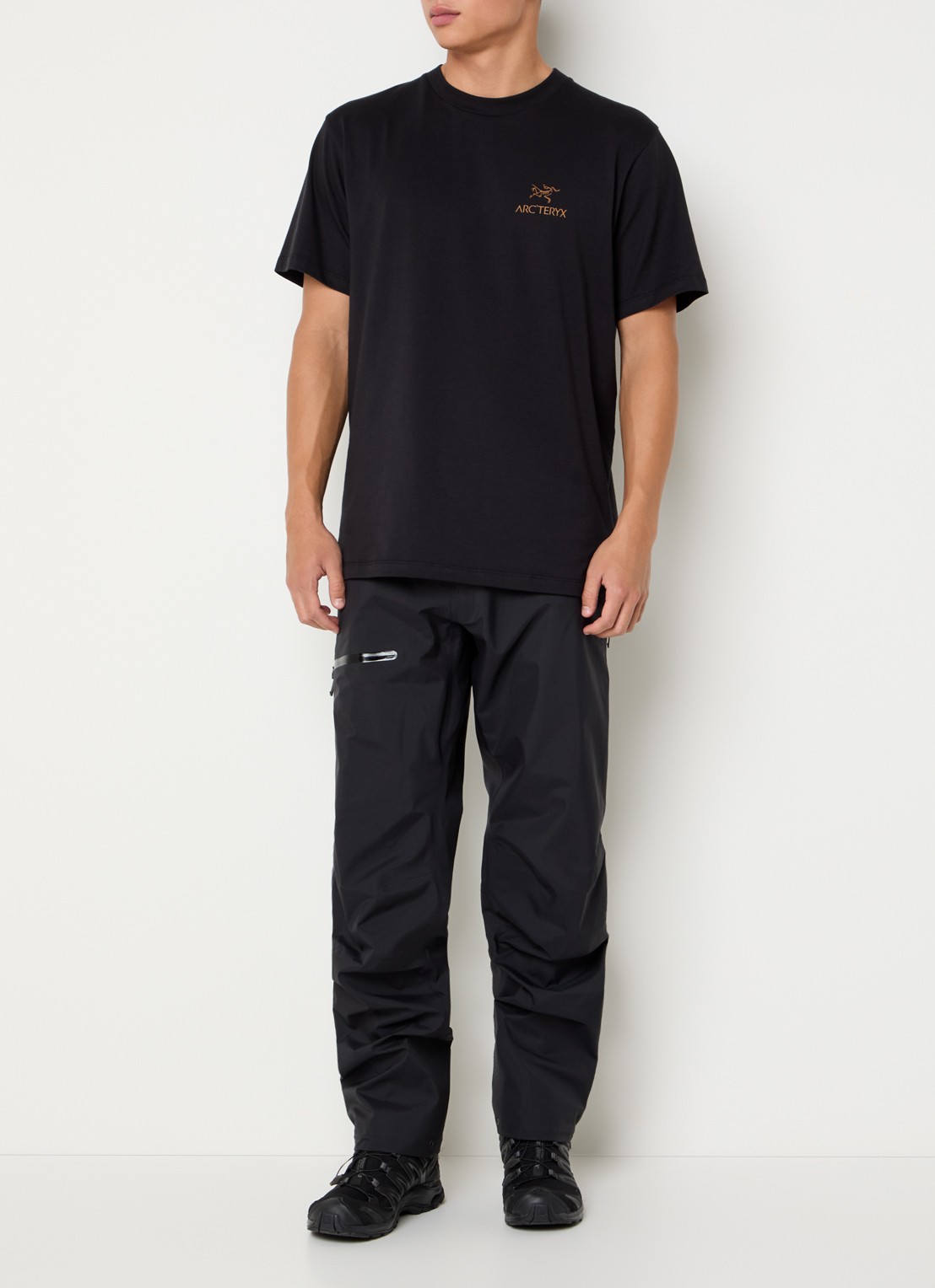 Arc'teryx Beta straight fit broek met ritszakken - voorkant 5 zwart