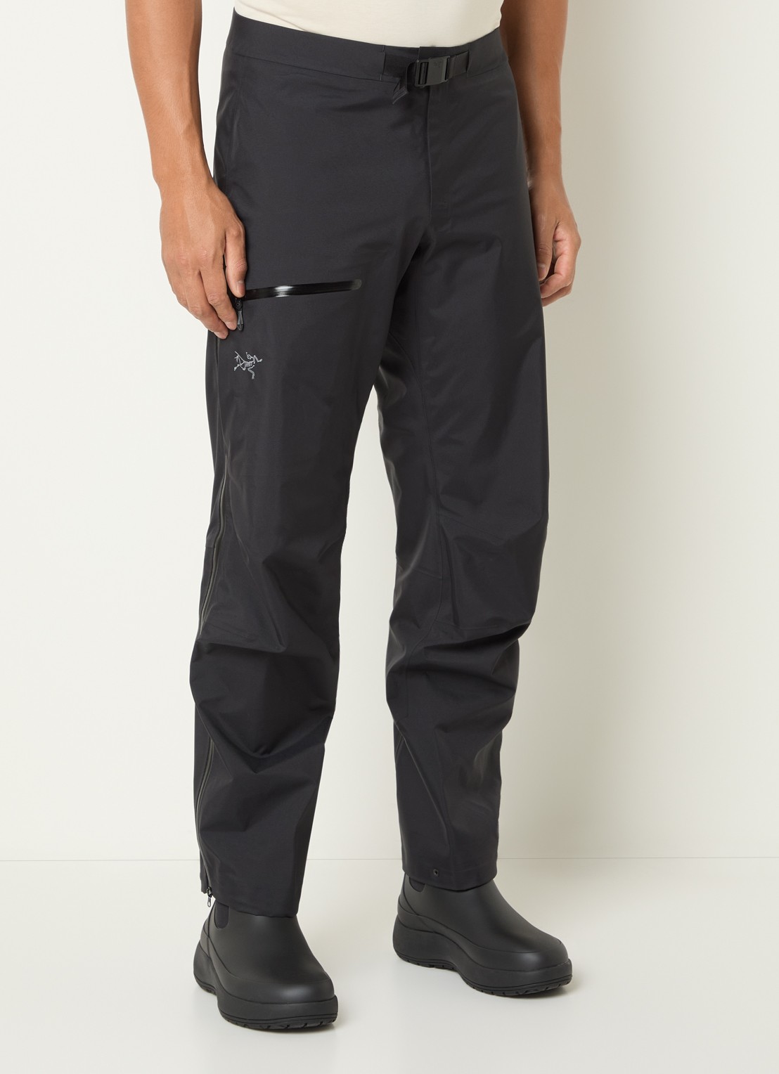 Arc'teryx Beta straight fit skibroek met ritszakken - detail zwart