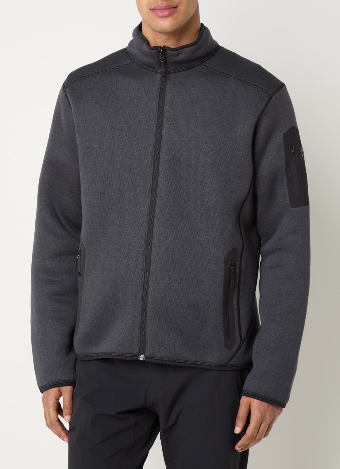 Arc'teryx Covert sweatvest met ritszakken - detail 4 zwart