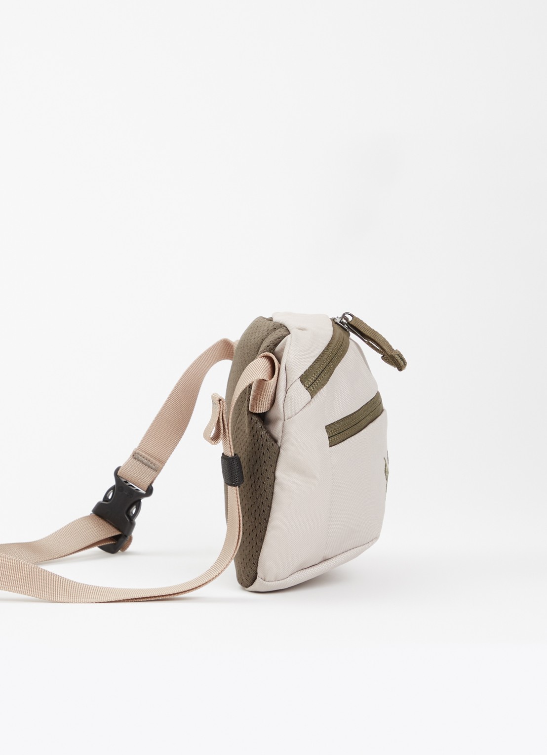 Arc'teryx Crossbodytas met logoborduring - detail 4 donkerbeige