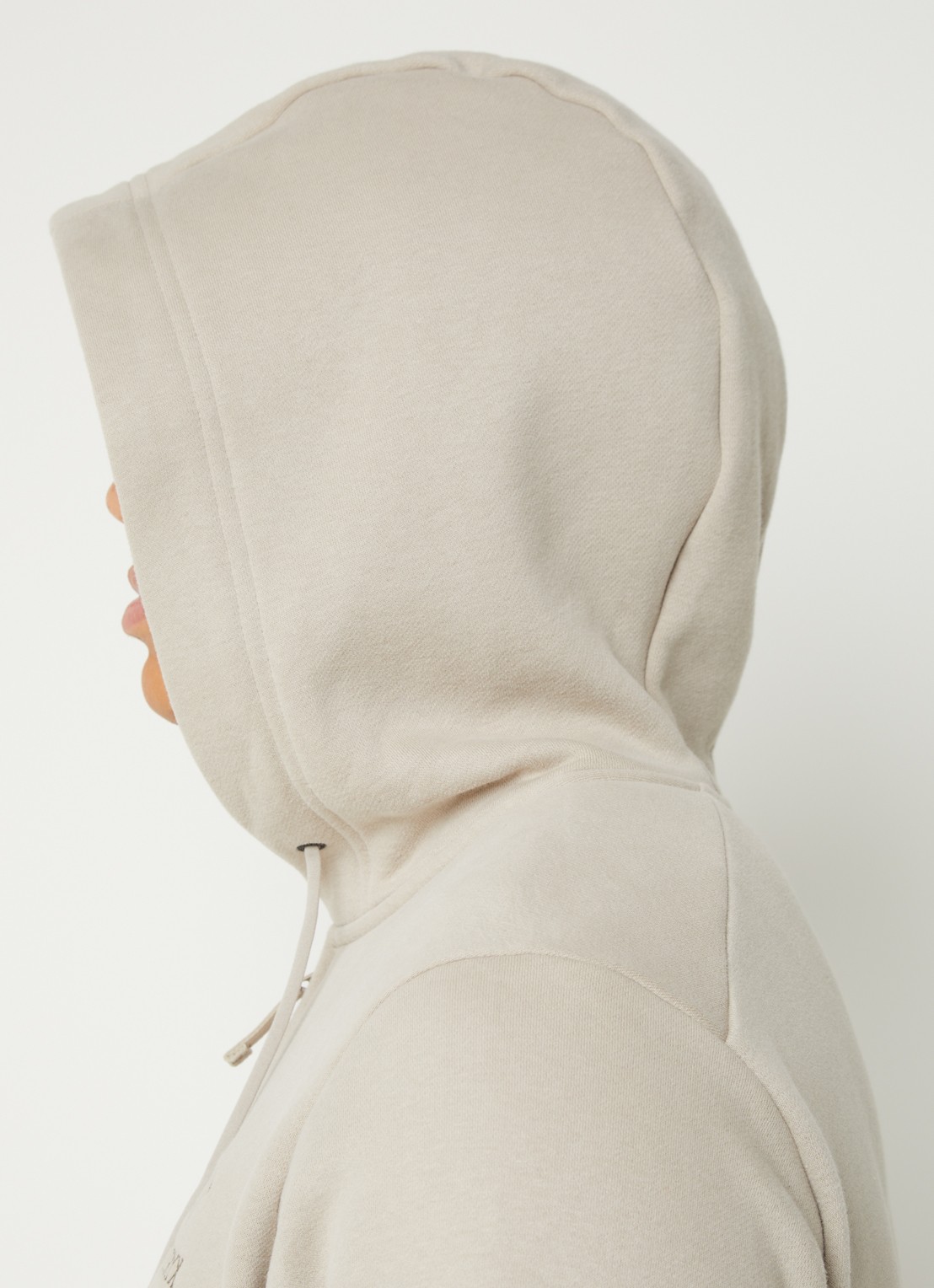 Arc'teryx Emblem sweatvest met logo en steekzakken - detail 5 beige